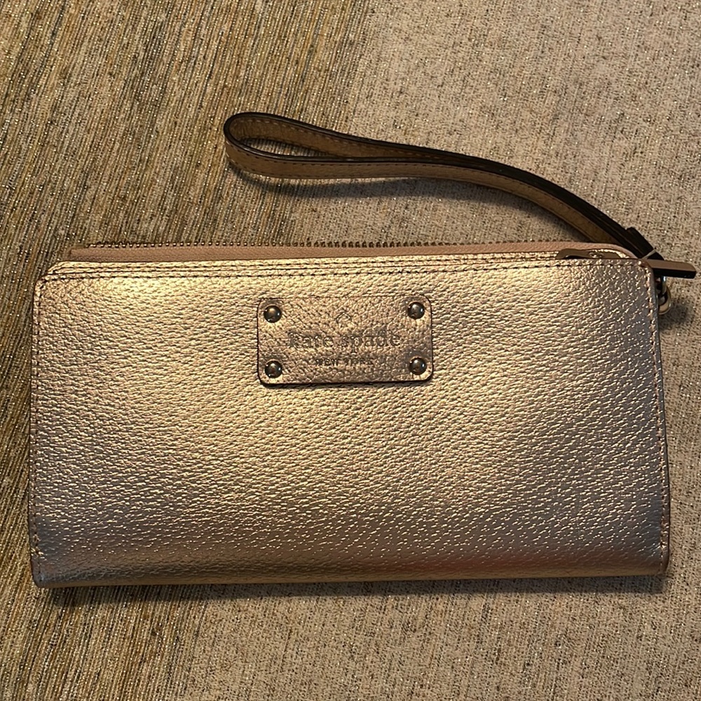 Kate Spade wristlet